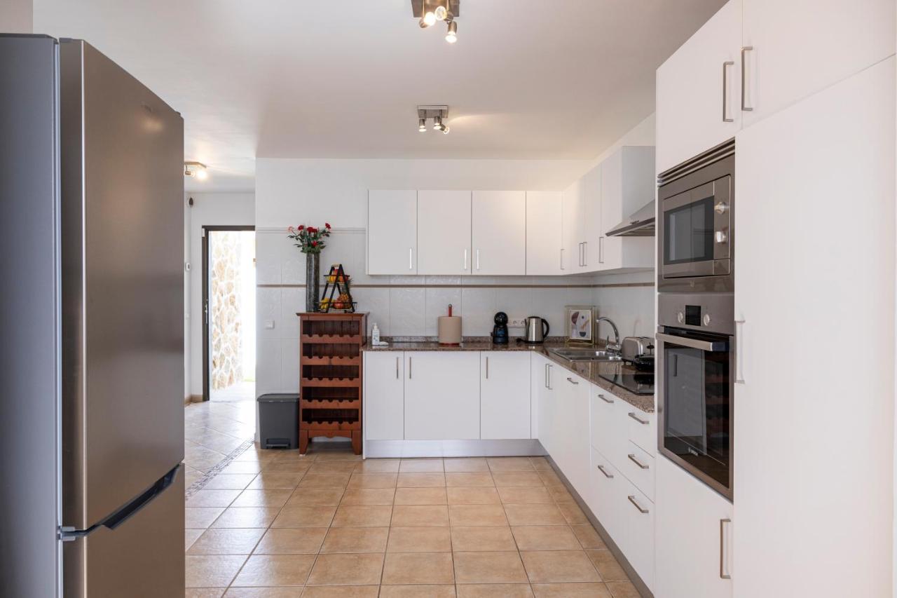 Ideal For Family Holidays, Near Beach And Golf- Casa James La Guirra 외부 사진